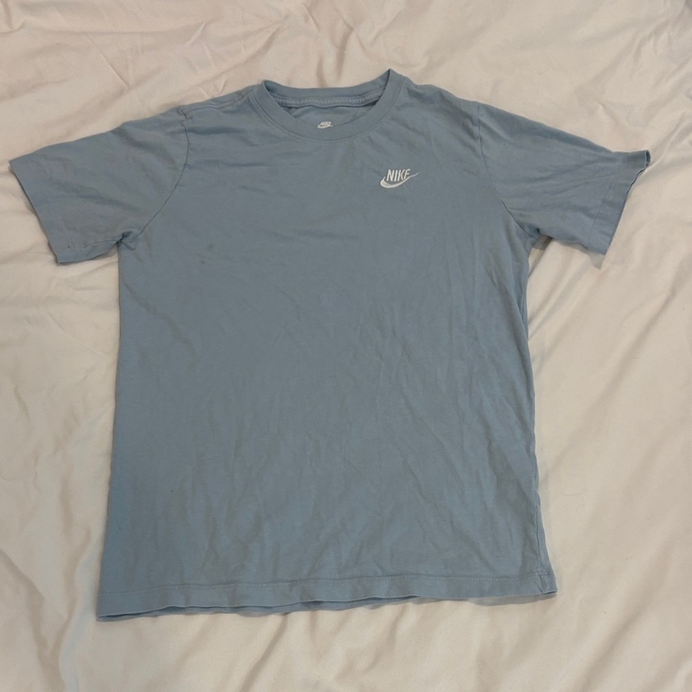 Nike Men's Light Blue Short Sleeve Tee